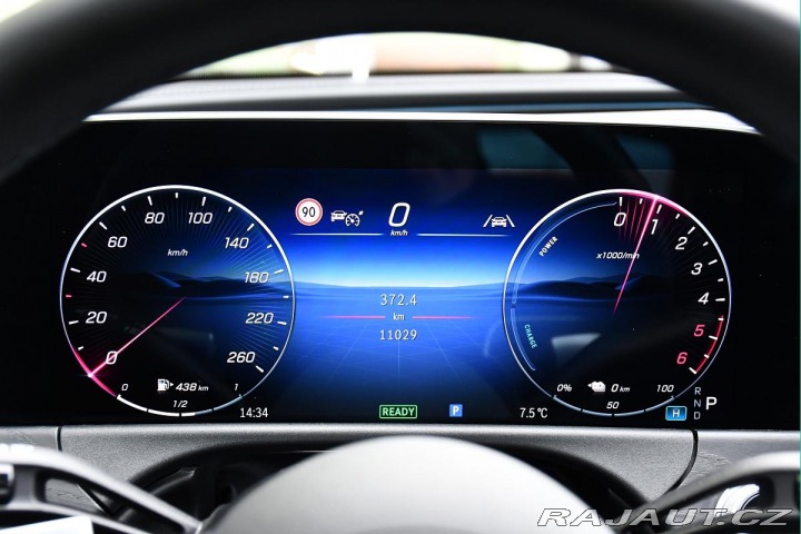 Mercedes-Benz E 300de 4MATI PANO ZÁRUKA 9 2023