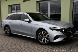 Mercedes-Benz E 300de 4MATIC PANO ZÁRUKA 2023