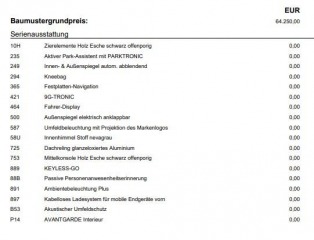 Mercedes-Benz E 300de 4MATI PANO ZÁRUKA 9 2023