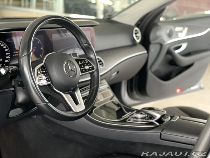 Mercedes-Benz E 300d 9G-Tr*180kW*Distroni 2020