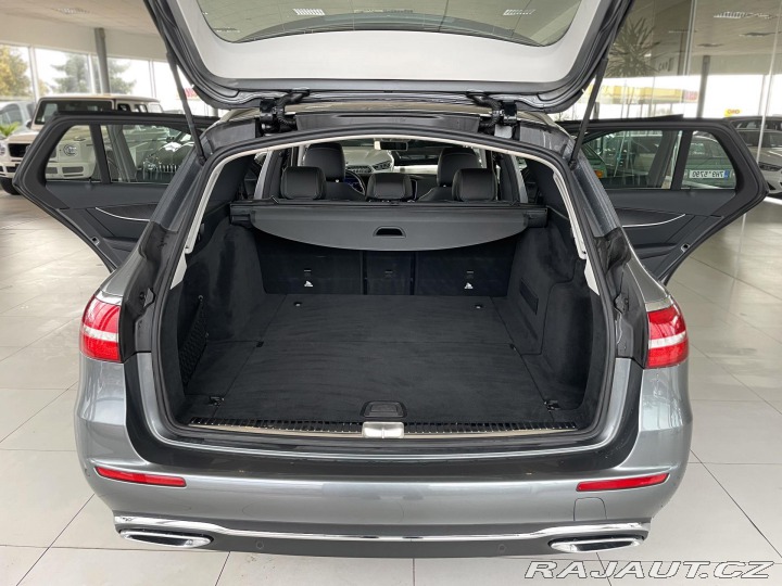 Mercedes-Benz E 300d 9G-Tr*180kW*Distroni 2020