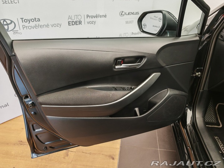 Toyota Corolla 1,8 Hybrid e-CVT Comfort 2024