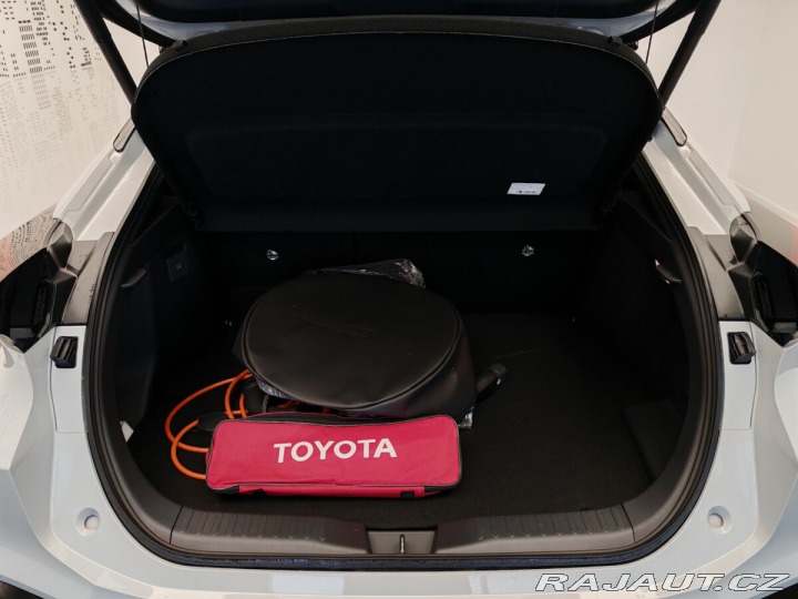 Toyota C-HR 2.0 PHEV 4x2 GR SPORT 2024