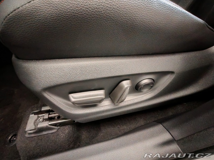 Toyota C-HR 2.0 PHEV 4x2 GR SPORT 2024