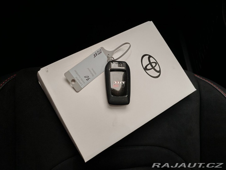 Toyota C-HR 2.0 PHEV 4x2 GR SPORT 2024