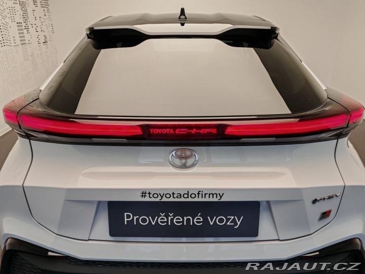 Toyota C-HR 2.0 PHEV 4x2 GR SPORT 2024