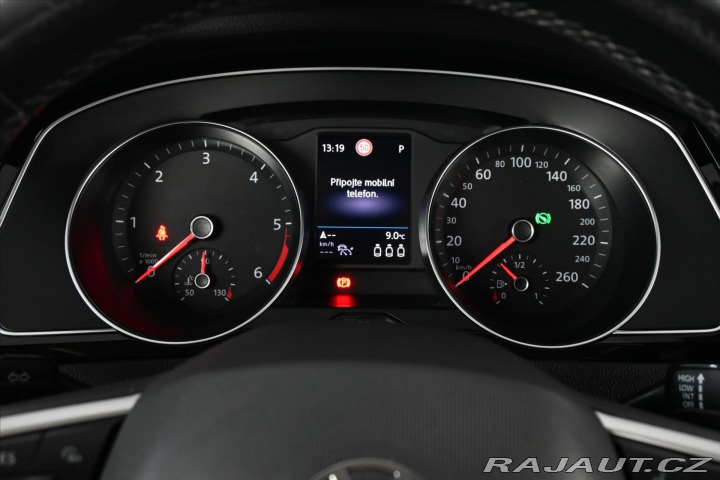 Volkswagen Passat 2,0 TDI 110 kW DSG Busine 2022