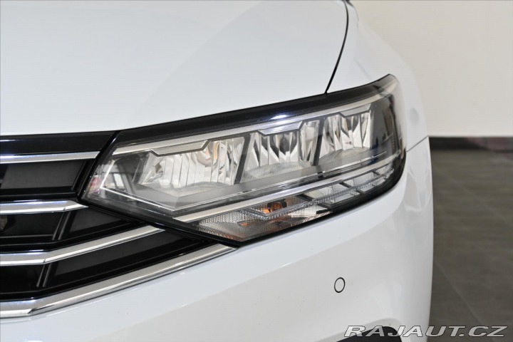 Volkswagen Passat 2,0 TDI 110 kW DSG Busine 2022
