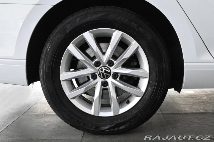 Volkswagen Passat 2,0 TDI 110 kW DSG Busine 2022