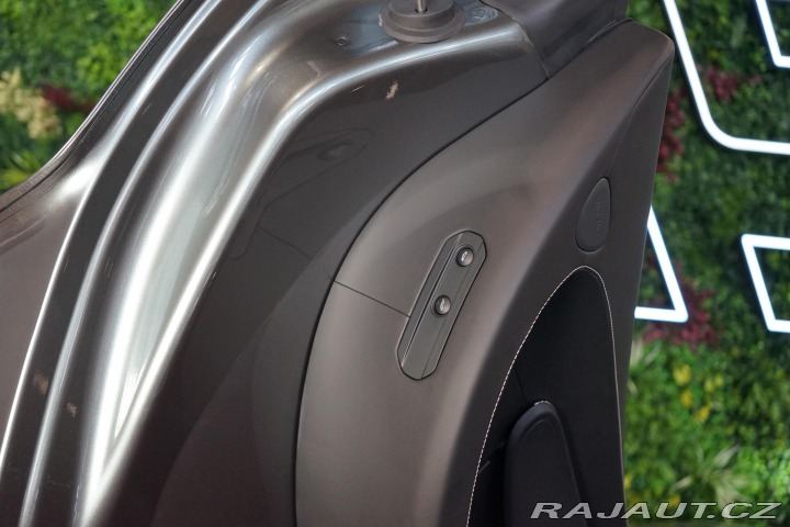McLaren GT S Lift B&W LED Techlu 2025