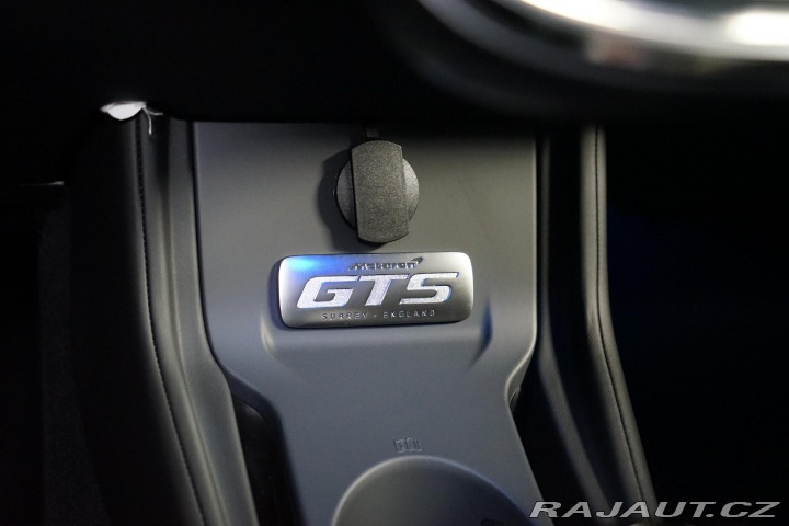 McLaren GT S Lift B&W LED Techlu 2025