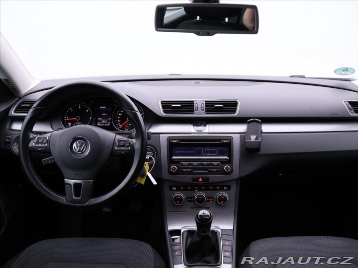 Volkswagen Passat 1,6 TDI Aut.klima Tempoma 2013