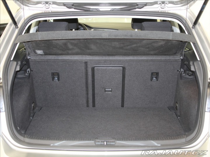 Volkswagen Golf 1,2 TSi 81kW DSG 83 750k 2016