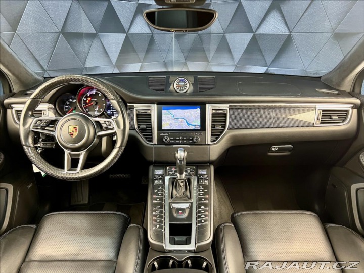 Porsche Macan TURBO PDK, CHRONO, VZDUCH 2016