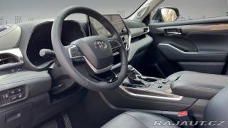 Toyota Highlander 2,5 Hybrid CVT Executive 2024