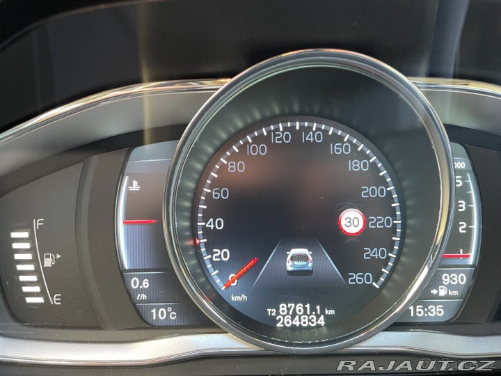 Volvo V60 D4 2015
