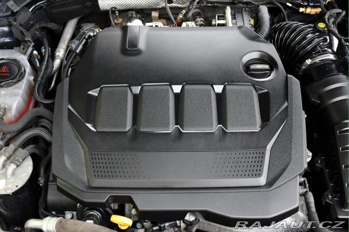 Škoda Superb 2.0TDi STYLE 1M ČR 2xPNEU 2021