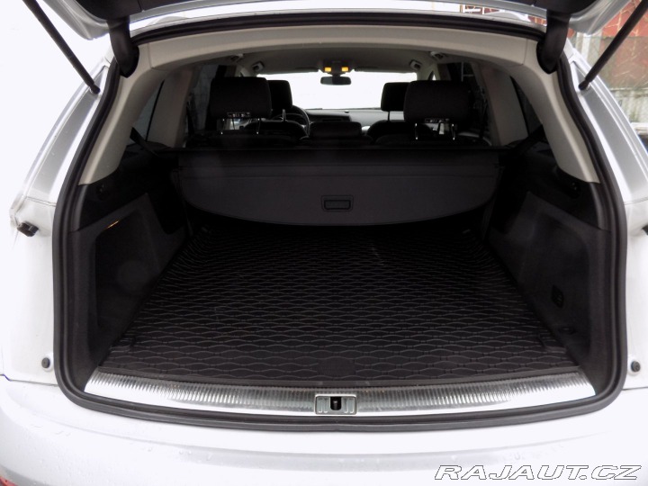 Audi Q7 3.0TDI/4x4/7.míst/LED/NAV 2012