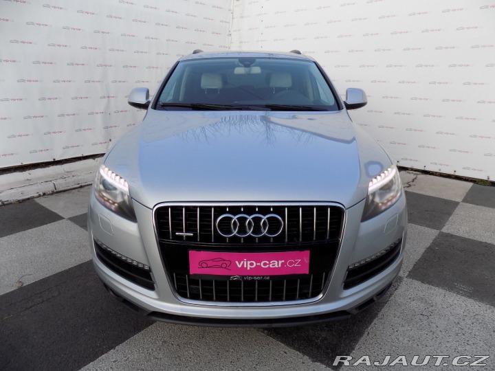 Audi Q7 3.0TDI/4x4/7.míst/LED/NAV 2012