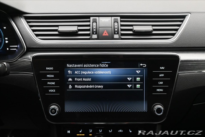 Škoda Superb 2,0 TDI 110 kW DSG Style 2022