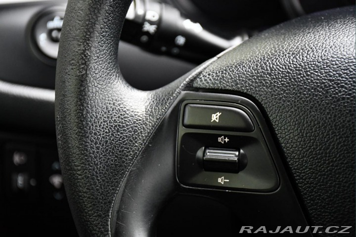 Kia Ceed 1,6i TAŽNÉ ČR REZERVACE 2014