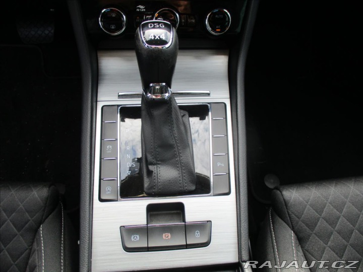 Škoda Superb 2,0 TDI 147kW Style Combi 2020
