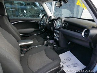 Mini Cooper 1,6i 90kW Klima REZERVACE 2010