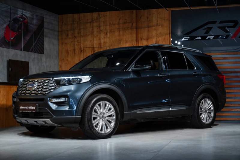 Ford Explorer Platinum Plug-in-Hybrid 4