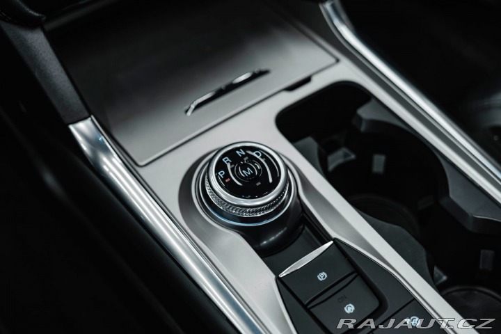 Ford Explorer Platinum Plug-in-Hybrid 4 2023