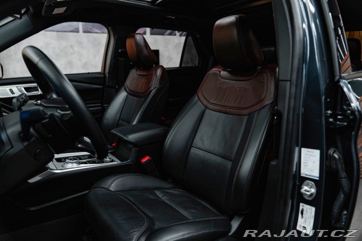 Ford Explorer Platinum Plug-in-Hybrid 4 2023