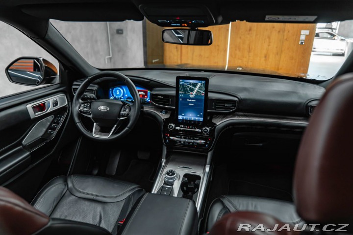 Ford Explorer Platinum Plug-in-Hybrid 4 2023