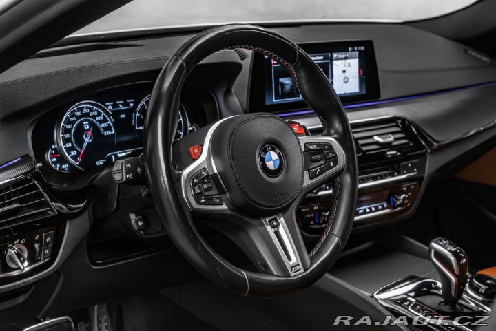 BMW M5 4.4 AT 2019