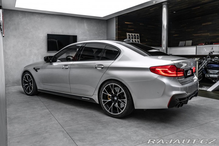 BMW M5 4.4 AT 2019