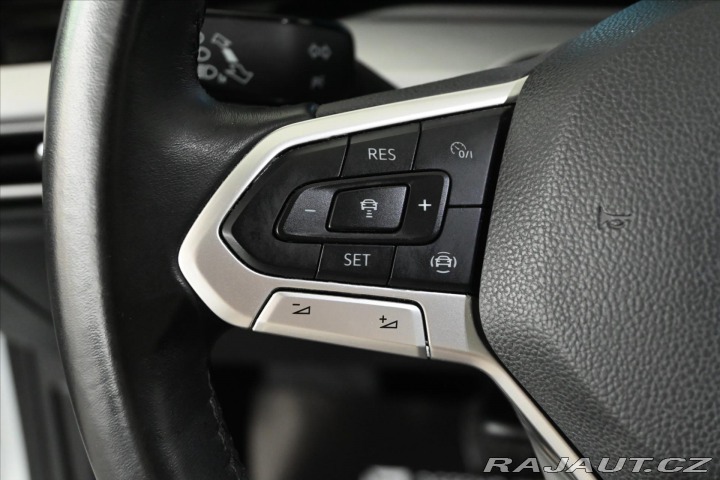 Volkswagen Golf 1,5 TSI 96 kW LIFE Záruka 2022