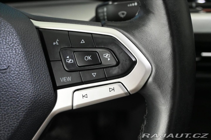 Volkswagen Golf 1,5 TSI 96 kW LIFE Záruka 2022