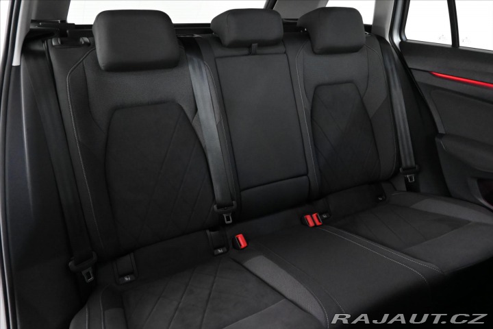 Volkswagen Golf 1,5 TSI 96 kW LIFE Záruka 2022