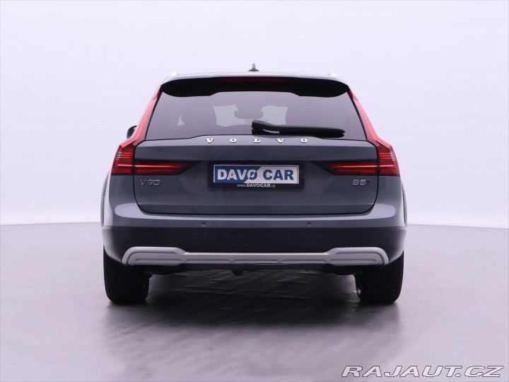 Volvo V90 2,0 B5 173kW AWD CZ 1.maj 2022