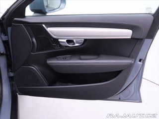 Volvo V90 2,0 B5 173kW AWD CZ 1.maj 2022