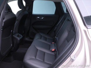 Volvo XC60 2,0 B5 AWD Plus Dark CZ 1 2022
