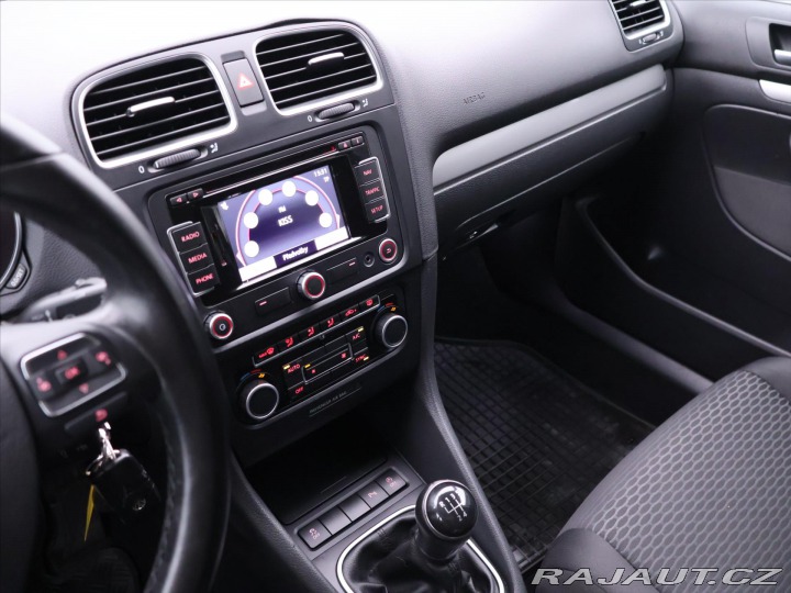 Volkswagen Golf 1,6 TDI 77kW Aut.klima Na 2013