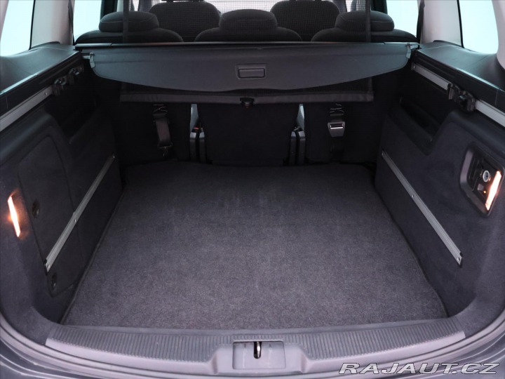 Volkswagen Sharan 2.0 TDI 130kW Life Xenon 2013
