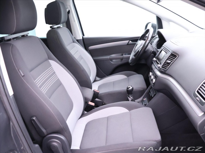 Volkswagen Sharan 2.0 TDI 130kW Life Xenon 2013