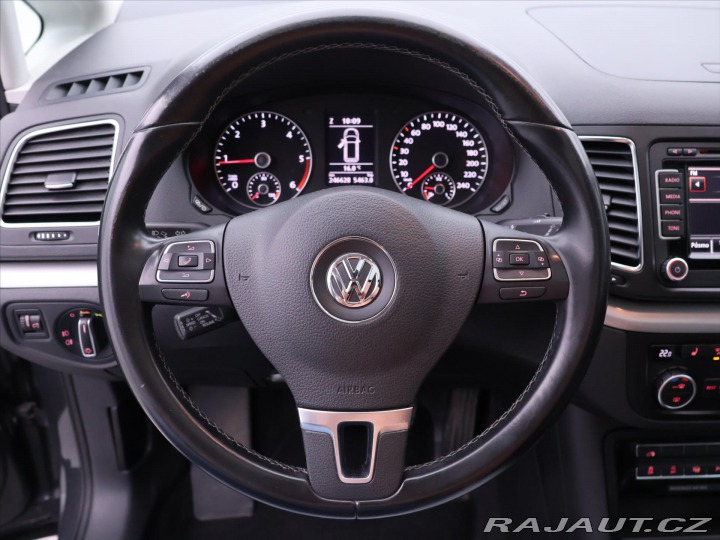 Volkswagen Sharan 2.0 TDI 130kW Life Xenon 2013