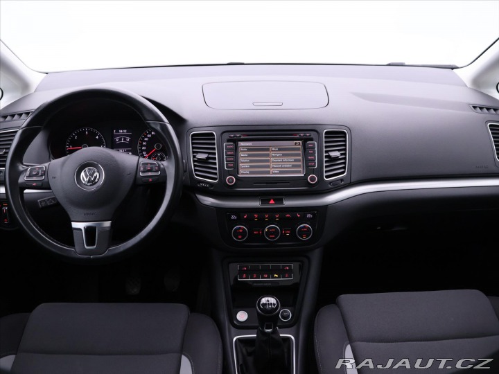 Volkswagen Sharan 2.0 TDI 130kW Life Xenon 2013