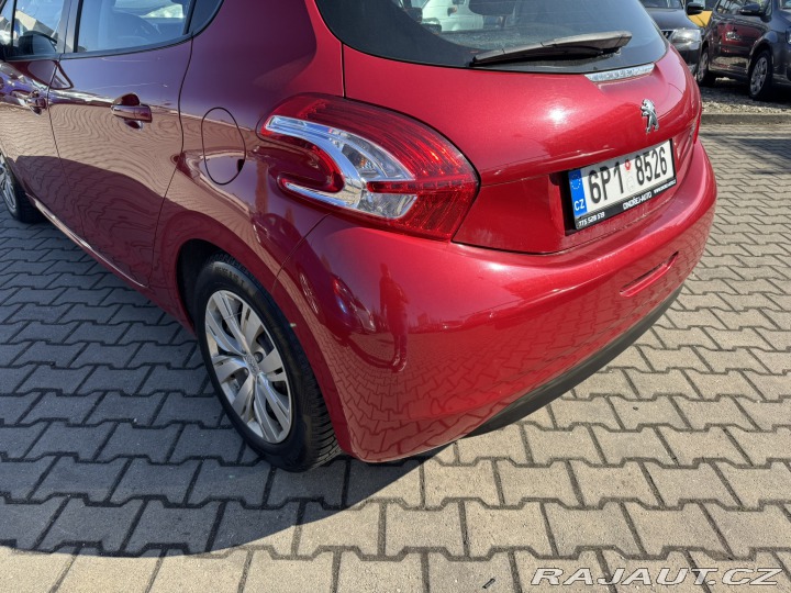Peugeot 208 1,2 60 KW STK KOLA AC 2014