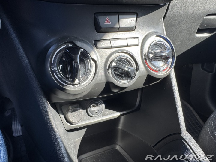 Peugeot 208 1,2 60 KW STK KOLA AC 2014