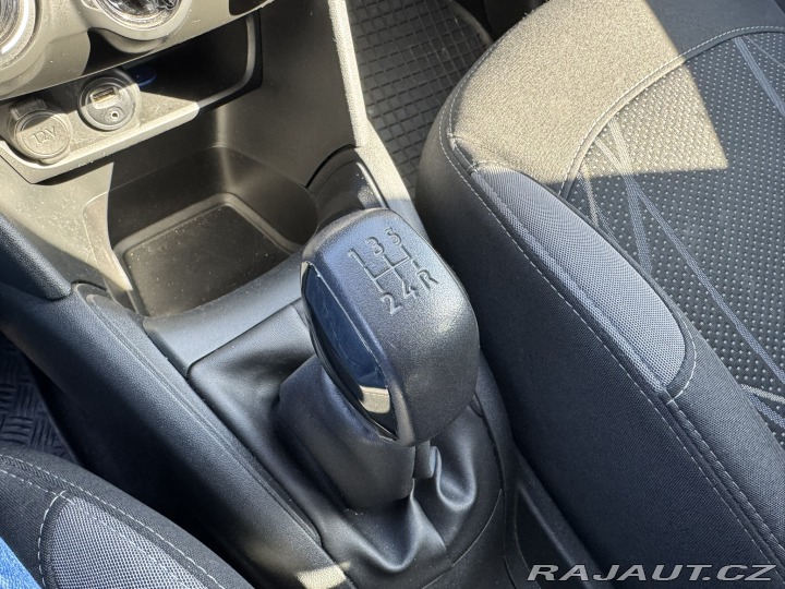 Peugeot 208 1,2 60 KW STK KOLA AC 2014