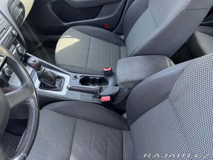 Škoda Octavia 1,6 TDI 77 KW TAŽNÉ KOLA 2014