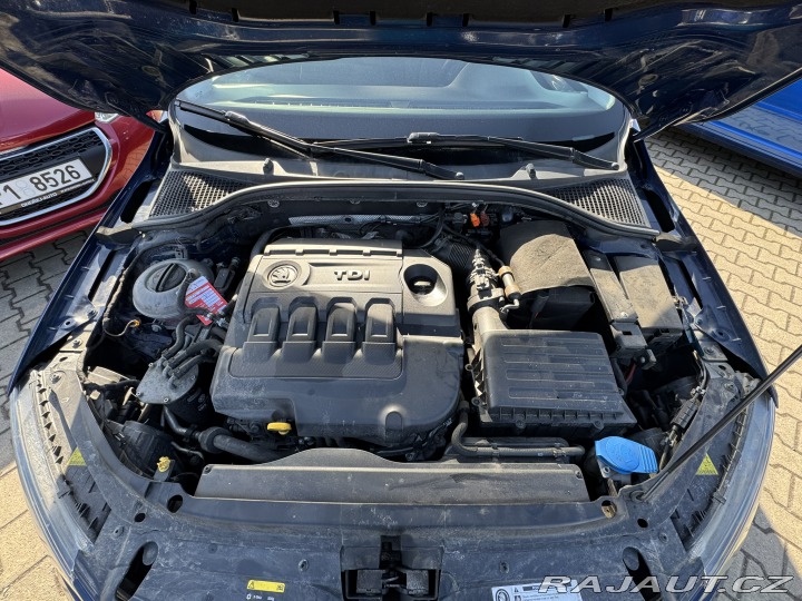 Škoda Octavia 1,6 TDI 77 KW TAŽNÉ KOLA 2014