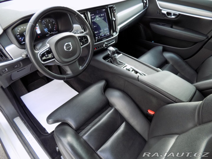 Volvo S90 2.0T4/Momentum/Full-LED/ 2018